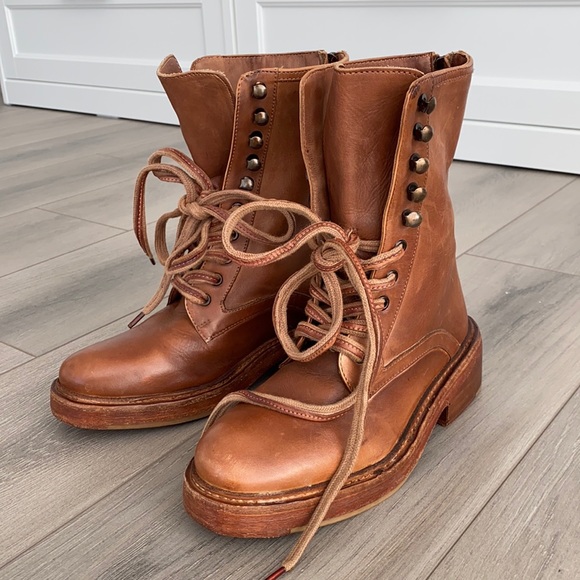 FREE PEOPLE LEATHER BOOTS - Picture 1 of 7